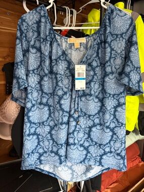 MICHAEL Michael Kors Navy and Light Blue Paisley Print Top